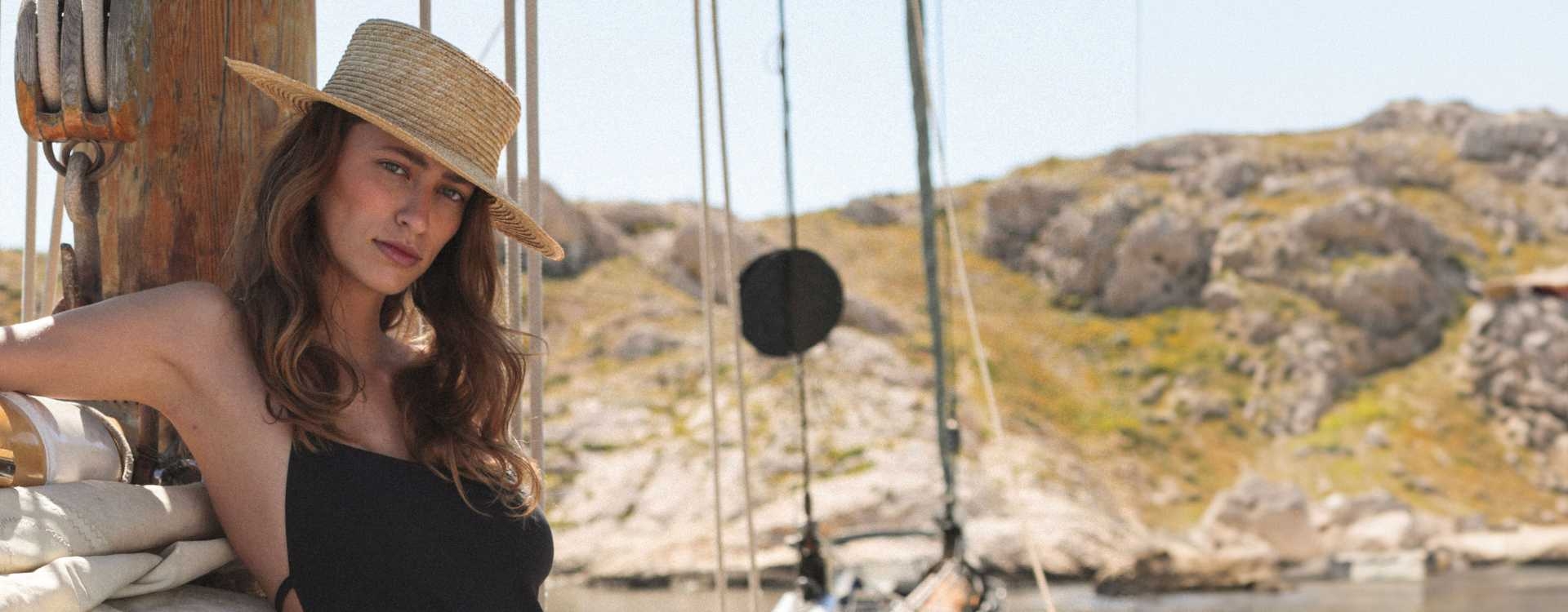Jeune femme sereine pendant son cycle menstruel